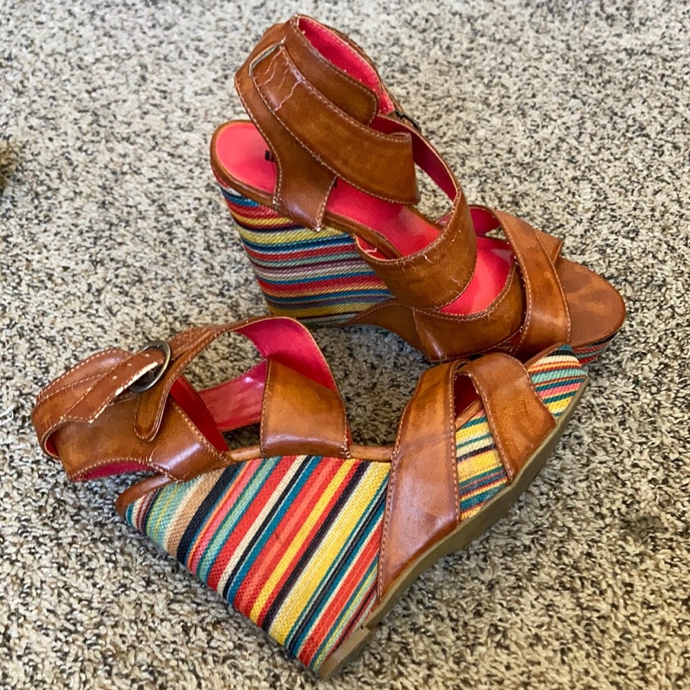 Rainbow wedges